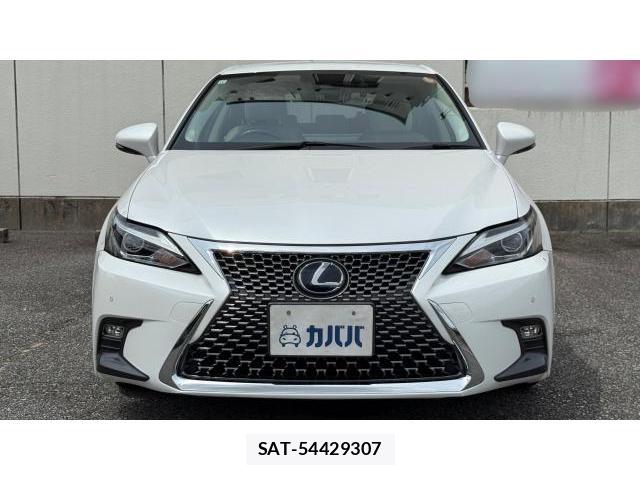 Lexus CT 2017-11 8548860-1