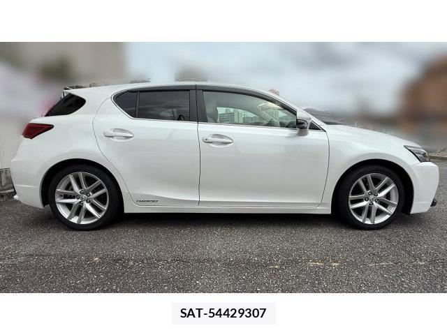 Lexus CT 2017-11 8548860-2