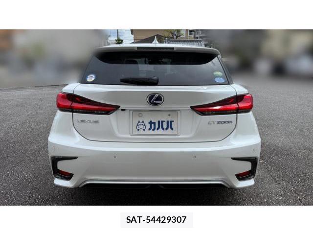 Lexus CT 2017-11 8548860-3