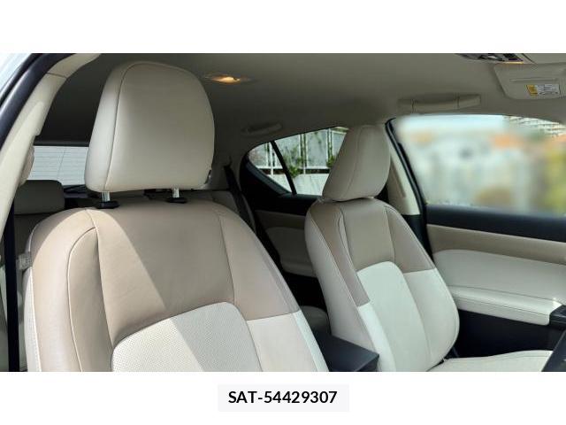 Lexus CT 2017-11 8548860-5
