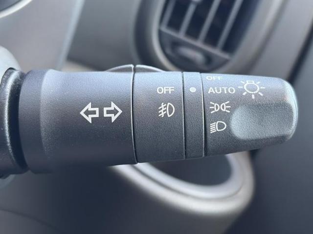 Nissan CUBE 2016-09 8546481-15