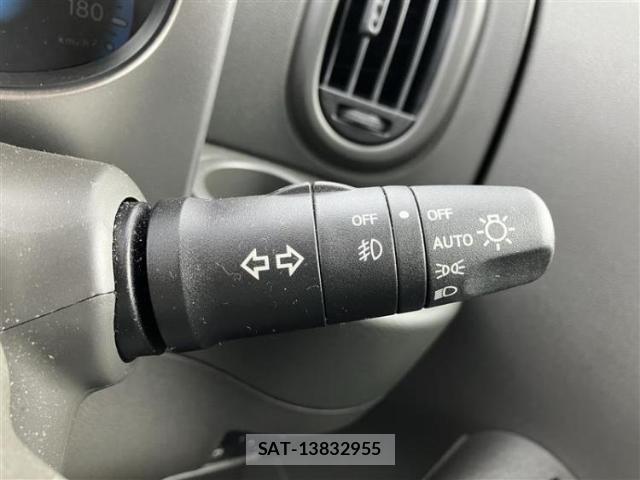 Nissan CUBE 2015-03 8552359-13