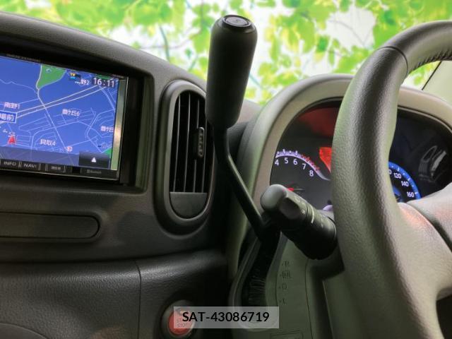 Nissan CUBE 2018-08 8552452-15