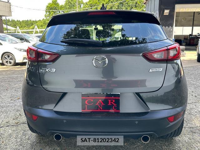 Mazda CX-3 2018-09 8550135-4