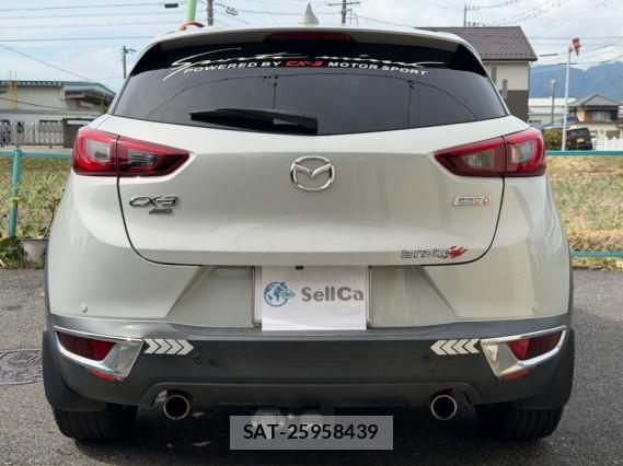 Mazda CX-3 2016-05 8550326-1