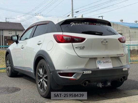 Mazda CX-3 2016-05 8550326-13