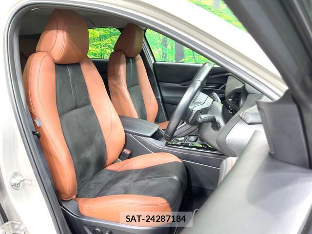 Mazda CX-30 2024-07 8547116-9