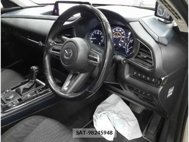 Mazda CX-30 2022-07 8548192-2