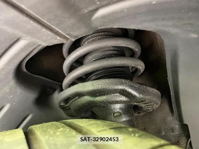 Mazda CX-30 2023-08 8550964-18