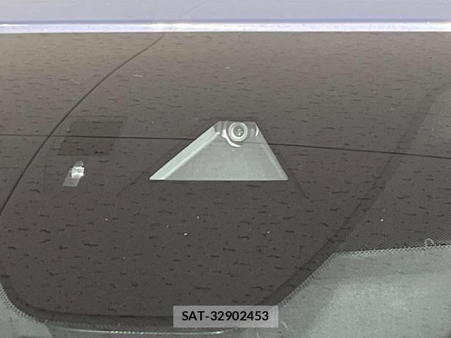 Mazda CX-30 2023-08 8550964-2