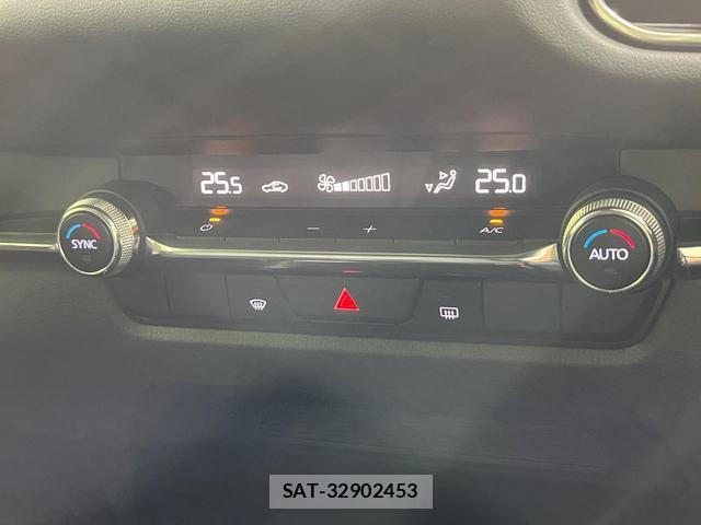Mazda CX-30 2023-08 8550964-4
