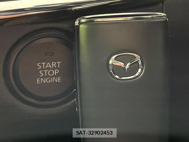 Mazda CX-30 2023-08 8550964-5