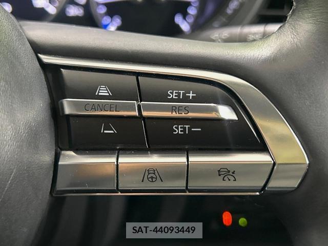Mazda CX-30 2020-02 8551732-3