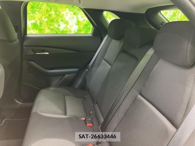Mazda CX-30 2023-10 8552474-6