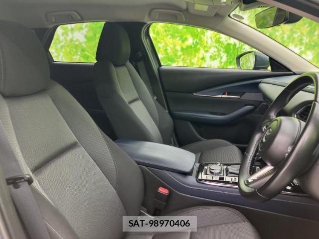 Mazda CX-30 2022-03 8552508-3