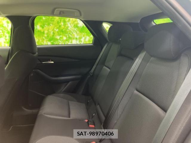 Mazda CX-30 2022-03 8552508-6