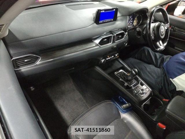 Mazda CX-5 2018-03 8551317-2