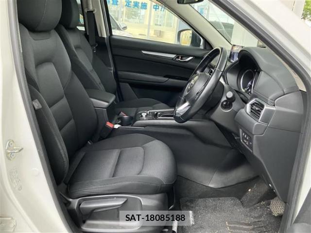 Mazda CX-5 2018-04 8552479-3