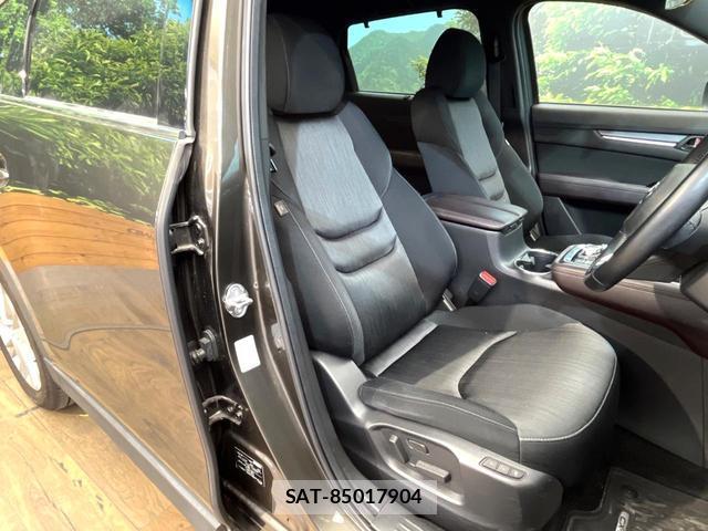 Mazda CX-8 2018-09 8548463-7
