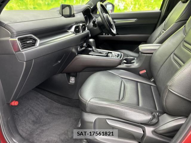 Mazda CX-8 2017-12 8552325-6