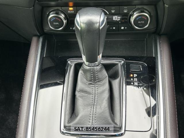 Mazda CX-8 2018-03 8552396-16