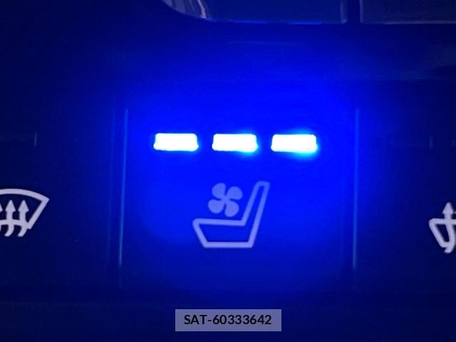 Mazda CX-80 2024-12 8548442-4