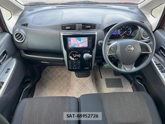 Nissan DAYZ 2015-10 8547188-1