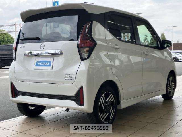 Nissan DAYZ 2025-11 8547980-2