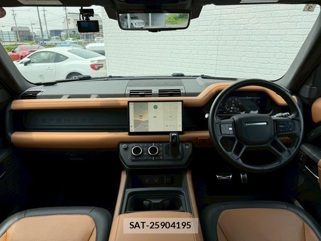 Land Rover DEFENDER 2023-12 8545825-1