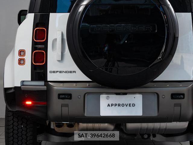 Land Rover DEFENDER 2025-11 8546060-5