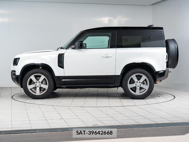 Land Rover DEFENDER 2025-11 8546060-9