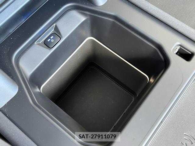 Land Rover DEFENDER 2023-10 8547201-12
