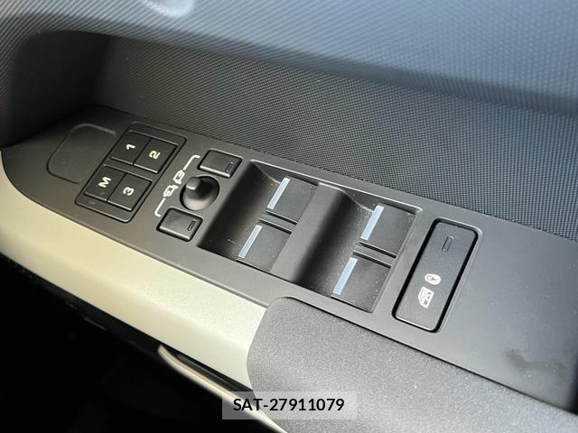 Land Rover DEFENDER 2023-10 8547201-13
