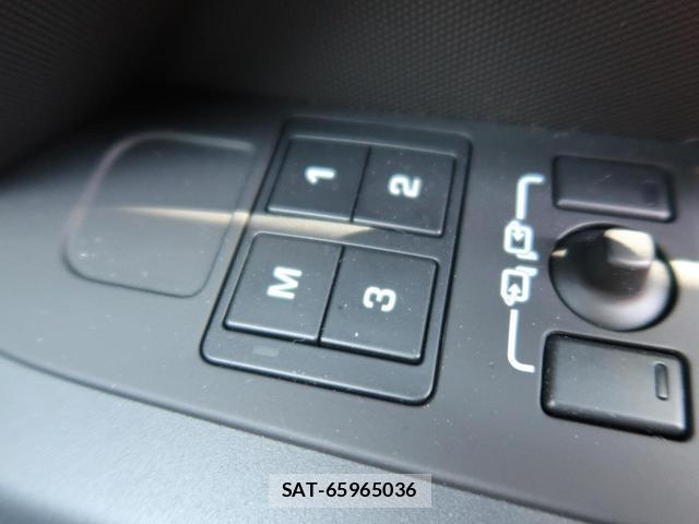 Land Rover DEFENDER 2024-03 8547202-12