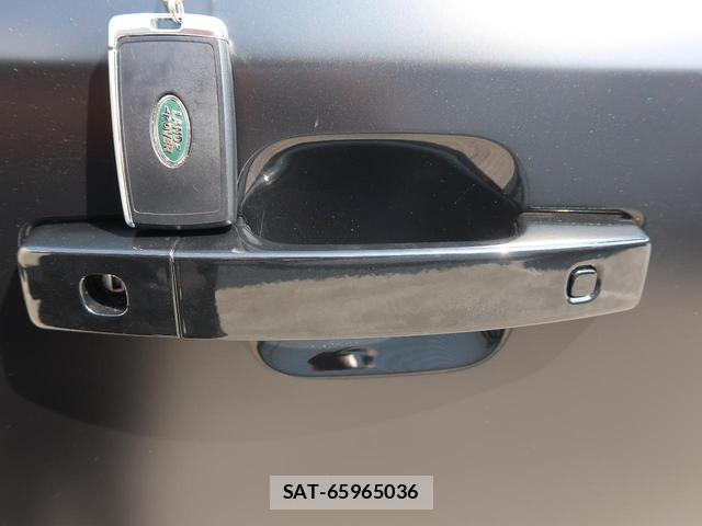 Land Rover DEFENDER 2024-03 8547202-16