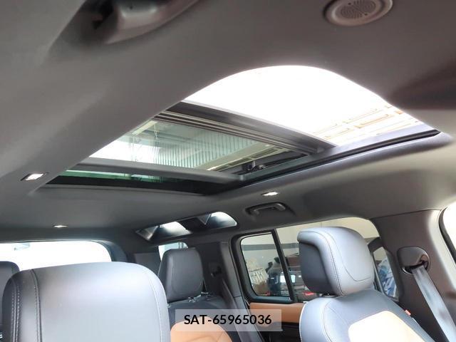 Land Rover DEFENDER 2024-03 8547202-2