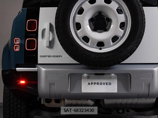 Land Rover DEFENDER 2024-08 8547219-18