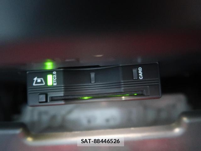Land Rover DEFENDER 2025-09 8547330-8