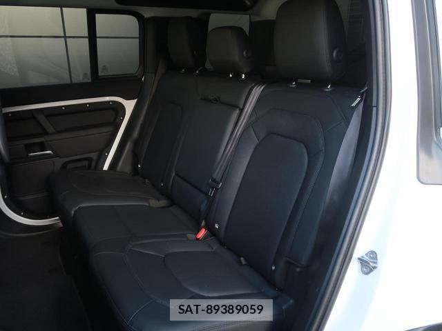 Land Rover DEFENDER 2025-12 8547331-12