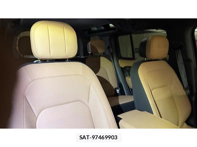 Land Rover DEFENDER 2025 8548807-4