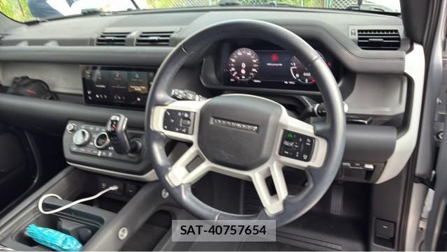 Land Rover DEFENDER 2023-11 8550231-16