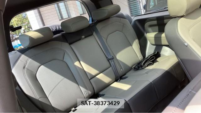 Land Rover DEFENDER 2025-02 8550443-6