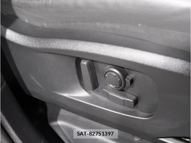 Land Rover DEFENDER 2023-09 8551403-14