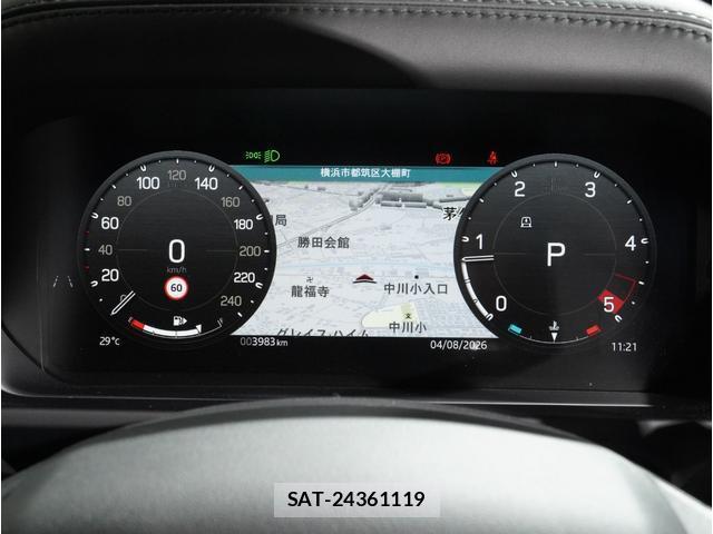 Land Rover DEFENDER 2025-11 8551404-10
