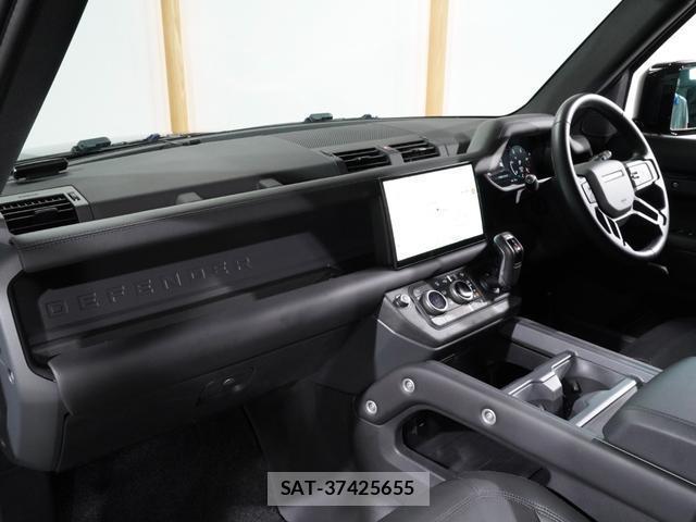 Land Rover DEFENDER 2025-01 8551405-18