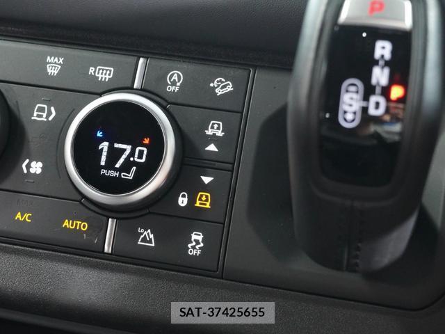 Land Rover DEFENDER 2025-01 8551405-3