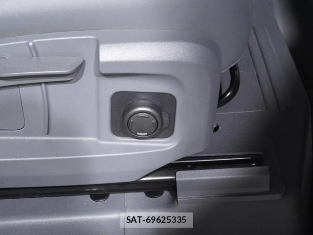 Land Rover DEFENDER 2025-01 8551406-15