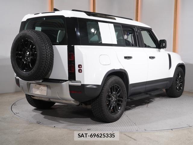 Land Rover DEFENDER 2025-01 8551406-9