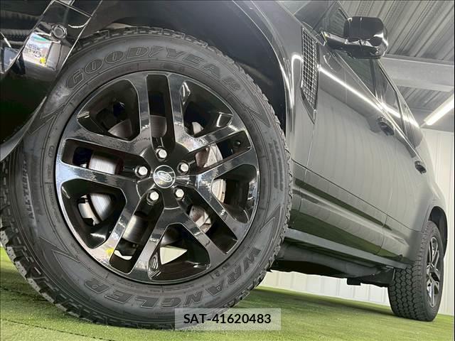 Land Rover DEFENDER 2024-03 8552723-18