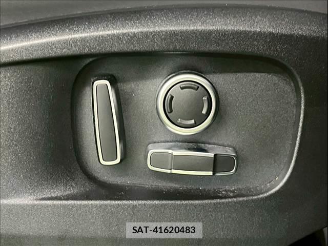 Land Rover DEFENDER 2024-03 8552723-8